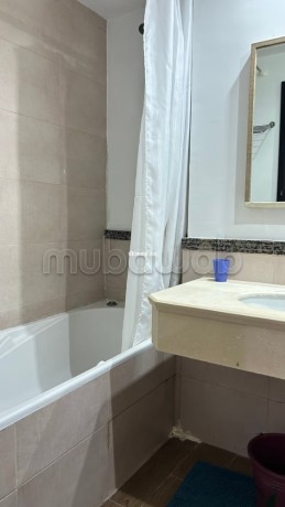 location-dun-appartement-a-de-la-plage-surface-totale-95-m2-porte-blindee-salon-marocain-traditionnel-big-14
