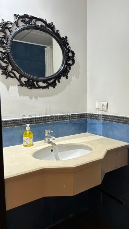 location-dun-appartement-a-de-la-plage-surface-totale-95-m2-porte-blindee-salon-marocain-traditionnel-big-15