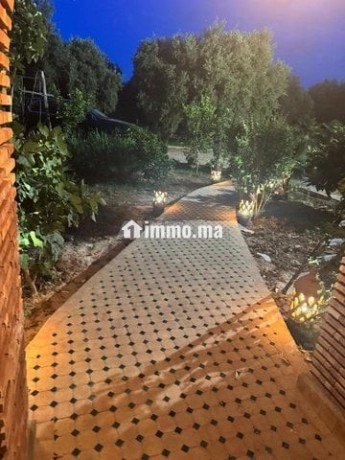 magnifique-villa-a-louer-avec-piscine-et-piscine-big-4