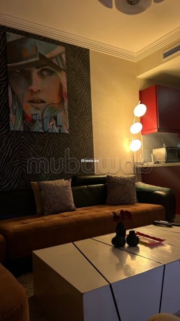 appartements-a-louer-a-de-la-plage-1-piece-salon-traditionnel-et-porte-blindee-big-12