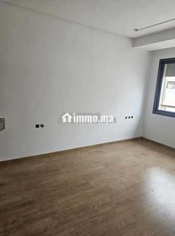 appartement-vide-valfly-big-6