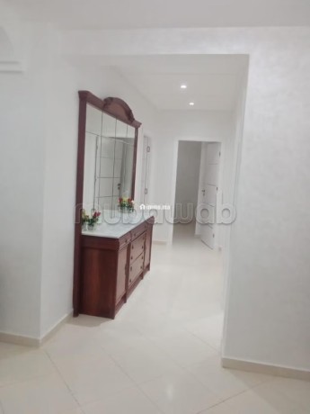 location-dun-appartement-a-de-la-plage-2-pieces-confortables-belle-terrasse-et-jardin-big-3