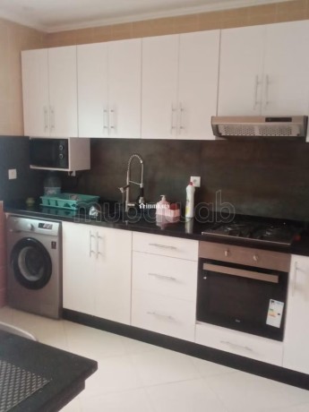 location-dun-appartement-a-de-la-plage-2-pieces-confortables-belle-terrasse-et-jardin-big-7
