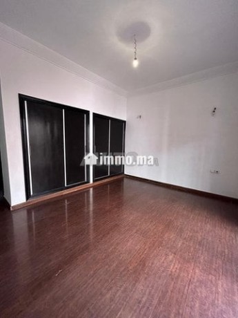 location-appartement-5-pieces-de-194-m2-a-marrakech-big-2