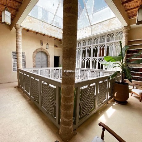 riad-renove-avec-gout-au-coeur-de-la-medina-big-2