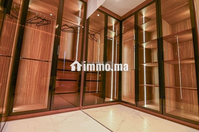 villas-plain-pied-4-suites-piscine-big-16