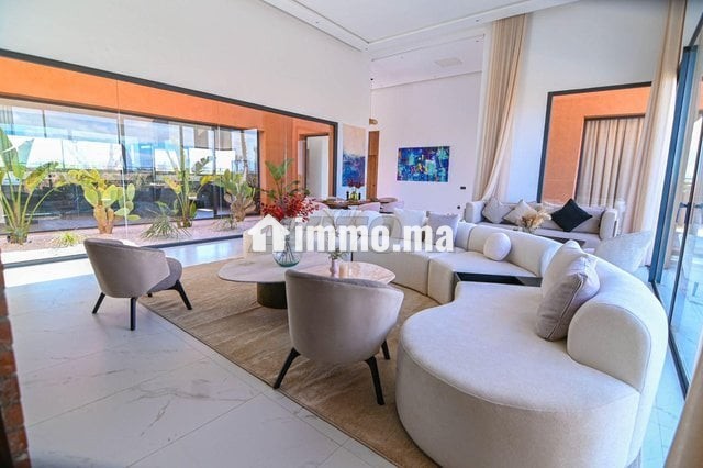 villas-plain-pied-4-suites-piscine-big-3