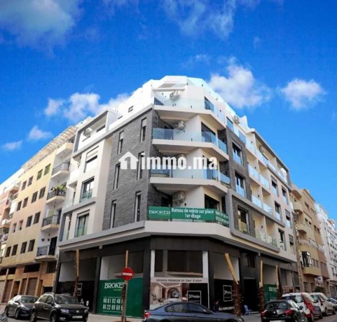 studio-moderne-a-louer-2-mars-big-5