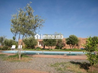 km-413000-m2-en-sd1-avec-villa-beldi-de-330-m2-picine