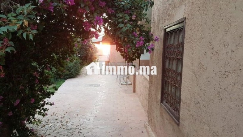km-413000-m2-en-sd1-avec-villa-beldi-de-330-m2-picine-big-1