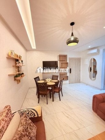 studio-confort-balcon-piscine-familiale-big-2