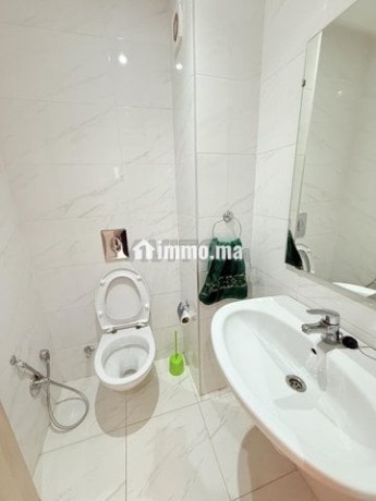 studio-confort-balcon-piscine-familiale-big-3