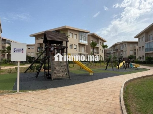 tres-bel-appartement-avec-vue-piscine-et-mer-big-3