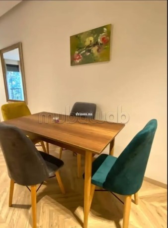 location-dun-appartement-en-centre-ville-3-grandes-pieces-vue-imprenable-sur-la-mer-double-vitrage-big-3