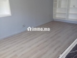 etage-bas-d-une-villa-pour-usage-bureau