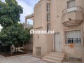 vente-villa-de-luxe-a-riyad-4-grandes-pieces-terrasse-et-jardin-small-8