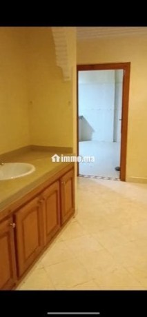 etage-villa-vide-en-location-big-0