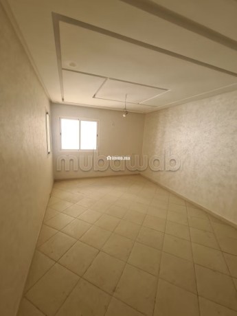 vend-appartement-a-hay-mabrouka-surface-de-52-m2-concierge-et-climatisation-big-0