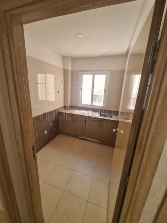 vend-appartement-a-hay-mabrouka-surface-de-52-m2-concierge-et-climatisation-big-3
