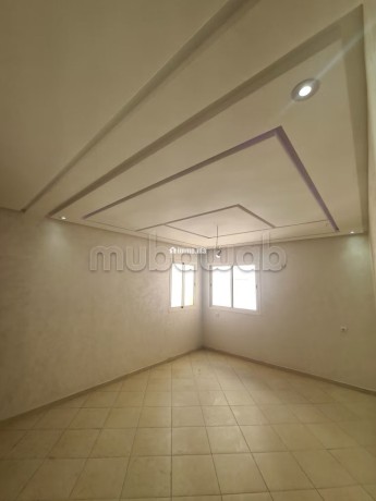 vend-appartement-a-hay-mabrouka-surface-de-52-m2-concierge-et-climatisation-big-4