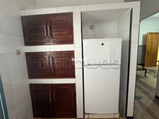 Location d'un appartement à M'Diq. 2 chambres agréables. Salon Marocain, sécurité - Appartement à vendre