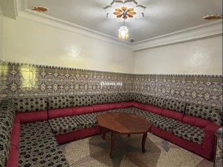 Location d'un appartement à M'Diq. 2 chambres agréables. Salon Marocain, sécurité - Appartement à vendre