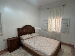 Location d'un appartement à M'Diq. 2 chambres agréables. Salon Marocain, sécurité - Appartement à vendre
