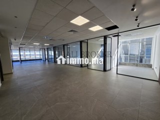 plateau-bureau-premium-a-louer-amenage