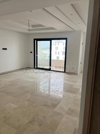 appartement-a-lachat-a-malabata-hils-4-pieces-confortables-fenetres-avec-double-vitrage-et-porte-blindee-big-1
