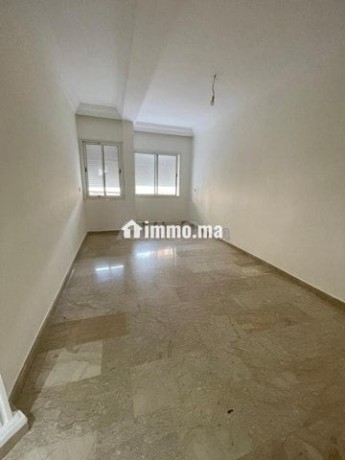 location-appartement-vide-big-1