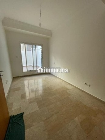 location-appartement-vide-big-2