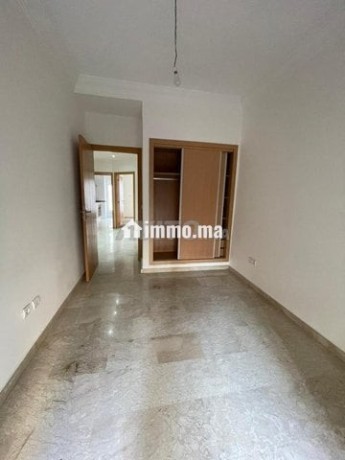 location-appartement-vide-big-3
