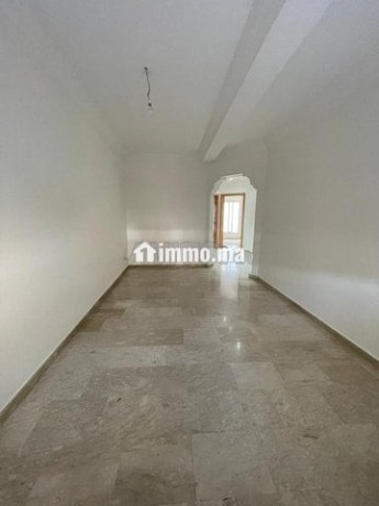 location-appartement-vide-big-8