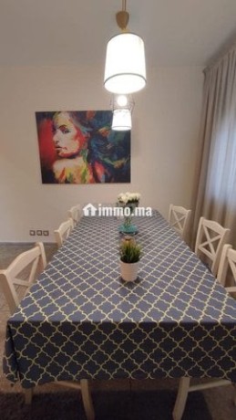 un-joli-appartement-en-location-meuble-a-agdal-big-3