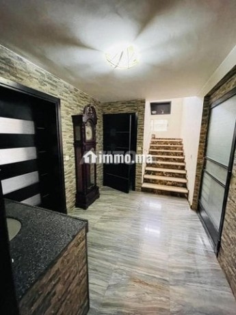 vente-dune-villa-de-378-m2-bir-rami-el-menzeh-big-7