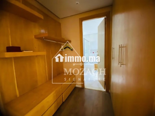 magnifique-villa-piscine-sur-residence-golfique-big-15