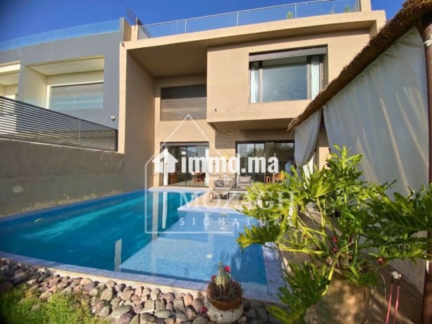 magnifique-villa-piscine-sur-residence-golfique-big-3