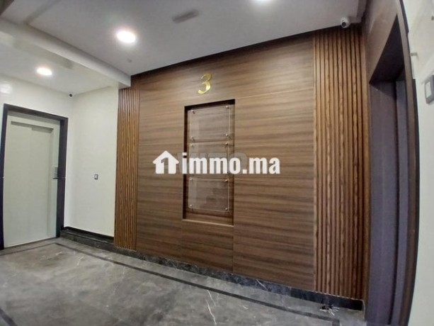 je-mets-en-location-un-plateau-bureaux-big-5