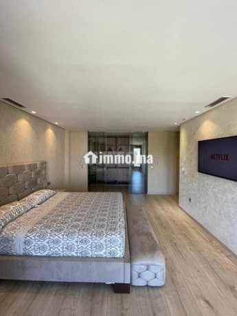 luxurious-apartment-on-the-sea-big-1