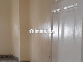 chambre-vide-pour-une-seule-fille-macdo-maarif