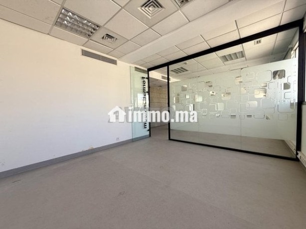 plateau-bureau-300-m2-a-louer-a-agdal-big-10