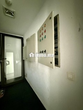 plateau-bureau-300-m2-a-louer-a-agdal-big-12