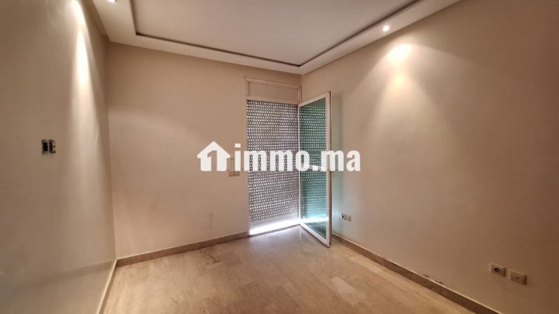 apt-169-m2-3-chambres-terrasse-ensoleillee-big-4