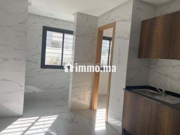 tres-bel-appartement-a-louer-130-m2-a-harhoura-big-13