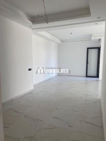 tres-bel-appartement-a-louer-130-m2-a-harhoura-big-6