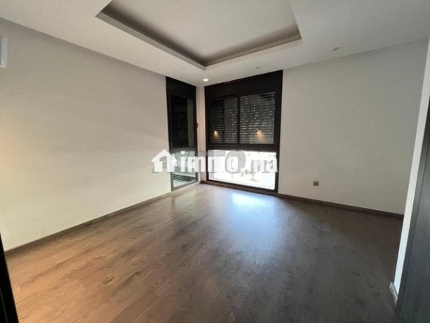 appartement-a-louer-220-m2-a-casablanca-big-2