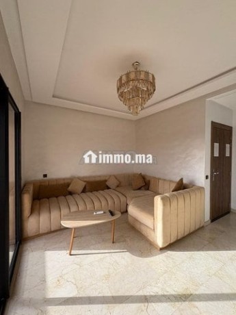 appartement-moderne-avec-piscine-big-1