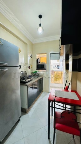 tres-bel-appartement-en-location-a-hay-salam-3-grandes-pieces-bien-meuble-big-2