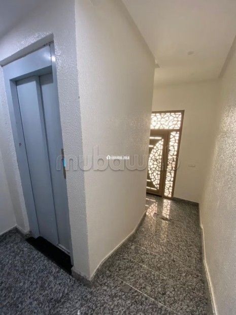 Bel appartement à vendre à Al Hoceima. Surface totale 100 m². Meublé - Vente Immobilier - Al Hoceïma - photo 7
