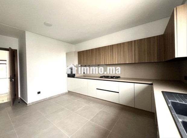grand-appartement-aindiab-big-0
